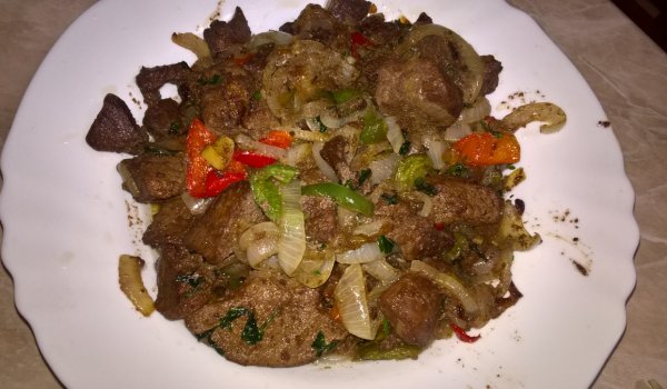 Вкусен свински дроб
