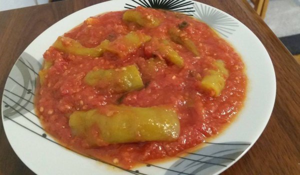 Вкусна апетитка с чорбаджийски чушки