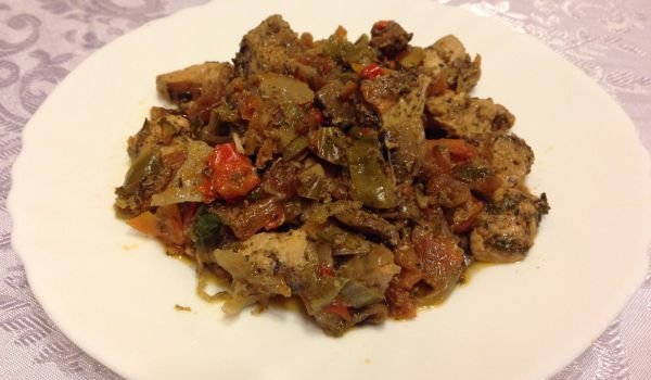 Вкусна пилешка кавърма