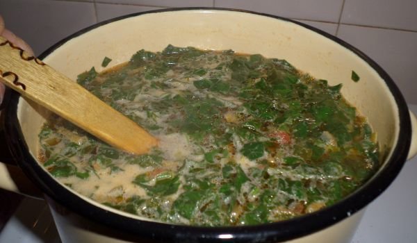 Вкусна спаначена супа с ориз