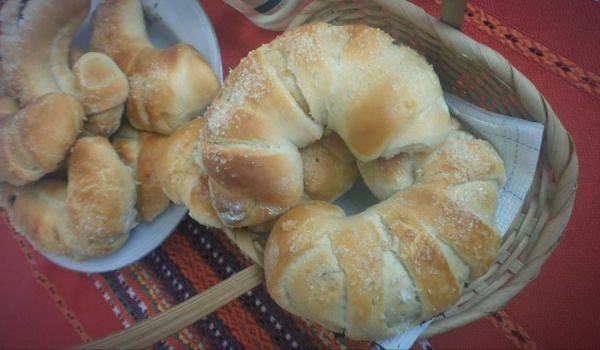 Вкусни кифлички със сладко