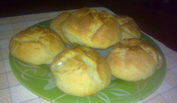 Вкусни мини питки със сирене