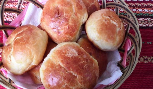 Вкусни питки със сирене