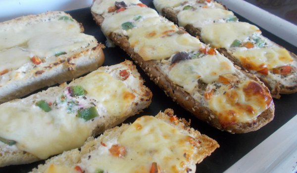 Вкусни пълнени хлебчета за пикник