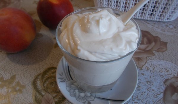 Вкусно кремче с 2 вида сметана