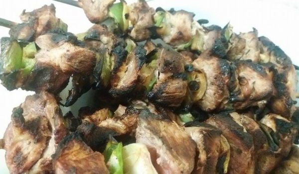 Вкусно мариновани шишчета на барбекю