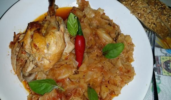 Вкусно пиле със зеле