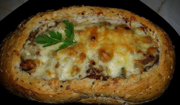 Вкусно пълнено хлебче
