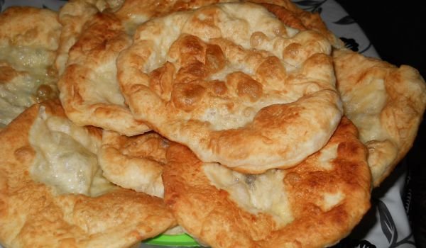 Въздушни мекички с прясно мляко