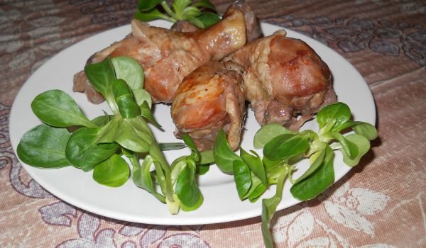 Задушени бутчета с масло