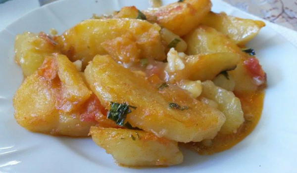 Задушени картофи на фурна