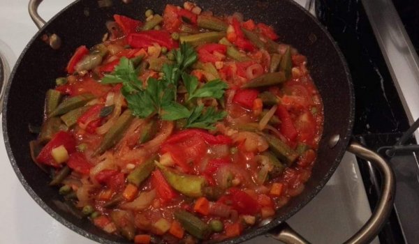 Задушени зеленчуци яхния