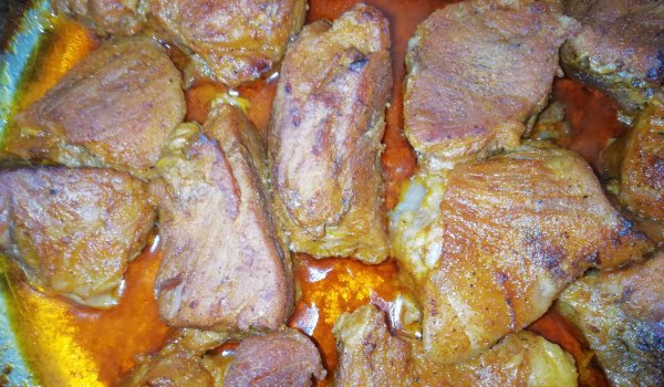 Задушено свинско с фолио на фурна