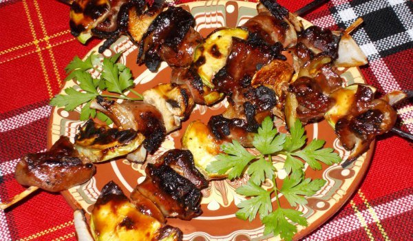 Заешки дробчета със зеленчуци на барбекю