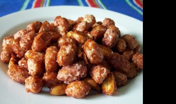 Захаросани фъстъци