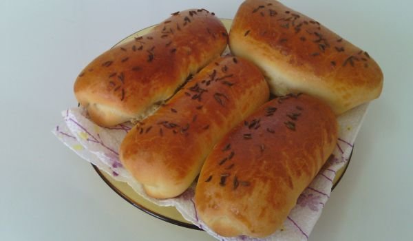 Закуски с ким и кренвирши
