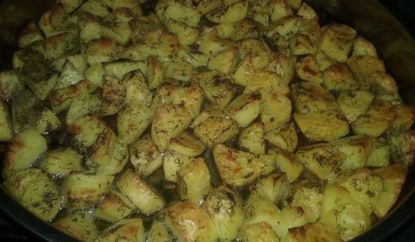 Запечени картофки с подправки