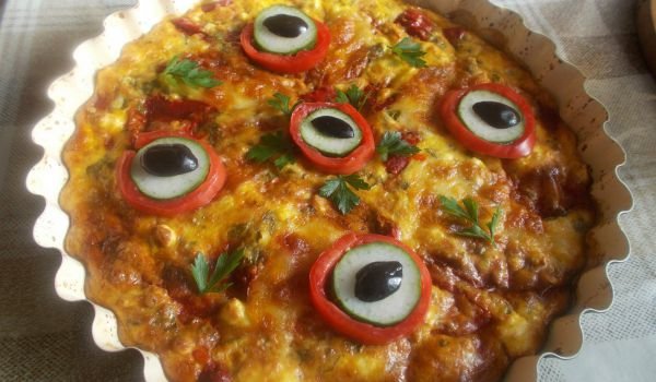 Запеканка с червени чушки и сирена