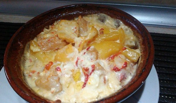 Запеканка с гъби, картофи и сметана