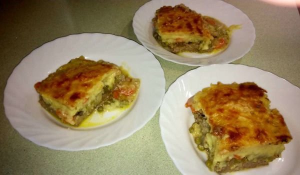 Запеканка с картофено пюре