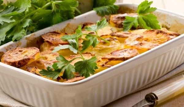 Запеканка с картофи и овесени ядки