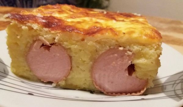 Запеканка с картофи, колбас и сирене