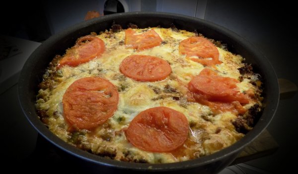 Запеканка с макарони, кайма и домати