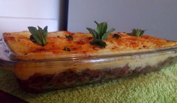 Запеканка саздърма с картофено пюре