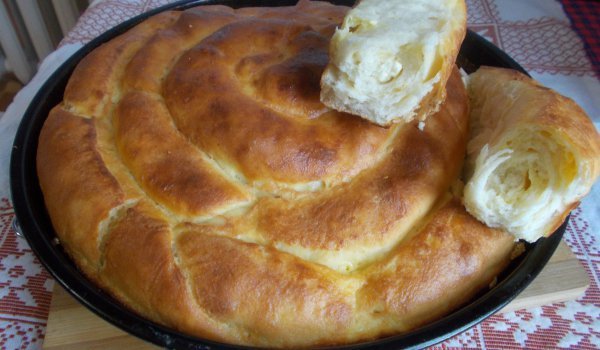 Завита домашна баница