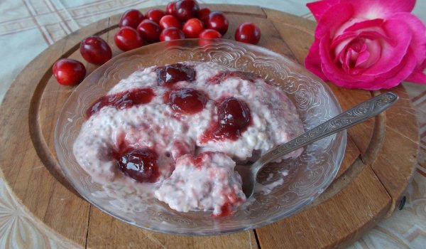 Здравословен десерт с череши