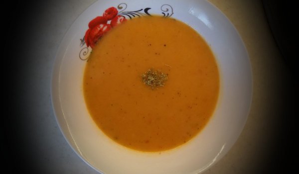 Здравословна кремсупа с моркови и цвекло