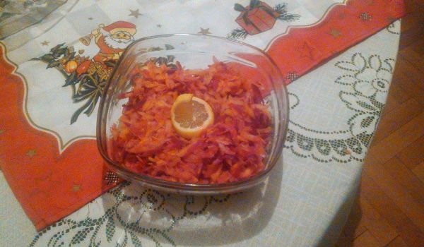 Здравословна салата с ряпа Дайкон и цвекло