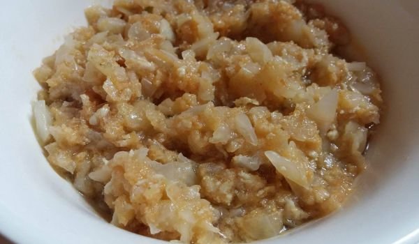 Зеле с кайма в огнеупорен съд