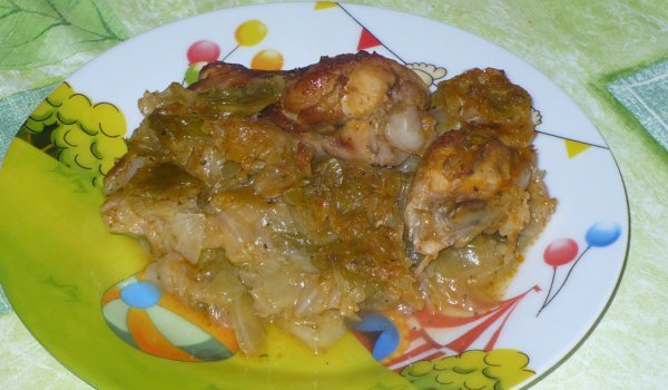 Зеле с пилешки крилца