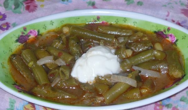 Зелен фасул с лук