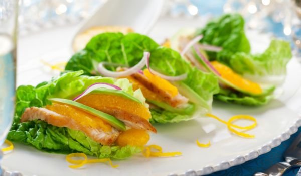 Зелена салата с портокали