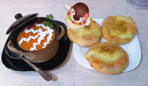 Зеленчукова кремсупа с пърленка