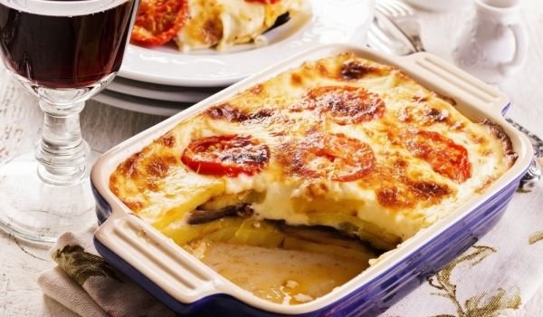 Зеленчукова мусака с патладжани и домати