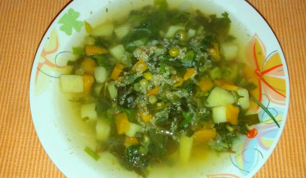 Зеленчукова супа с киноа