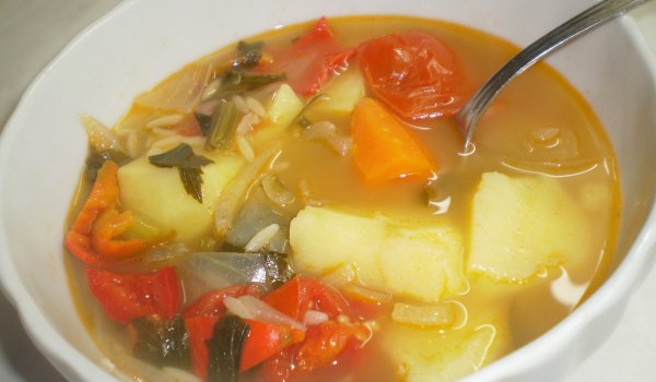 Зеленчукова супа с телешки бульон