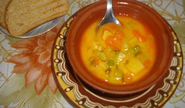 Зеленчукова супа с тиквички