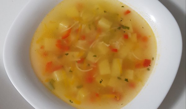 Зеленчукова супа със сирене и масло