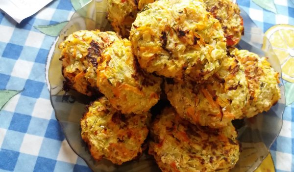 Зеленчукови кюфтенца с тиквички и извара